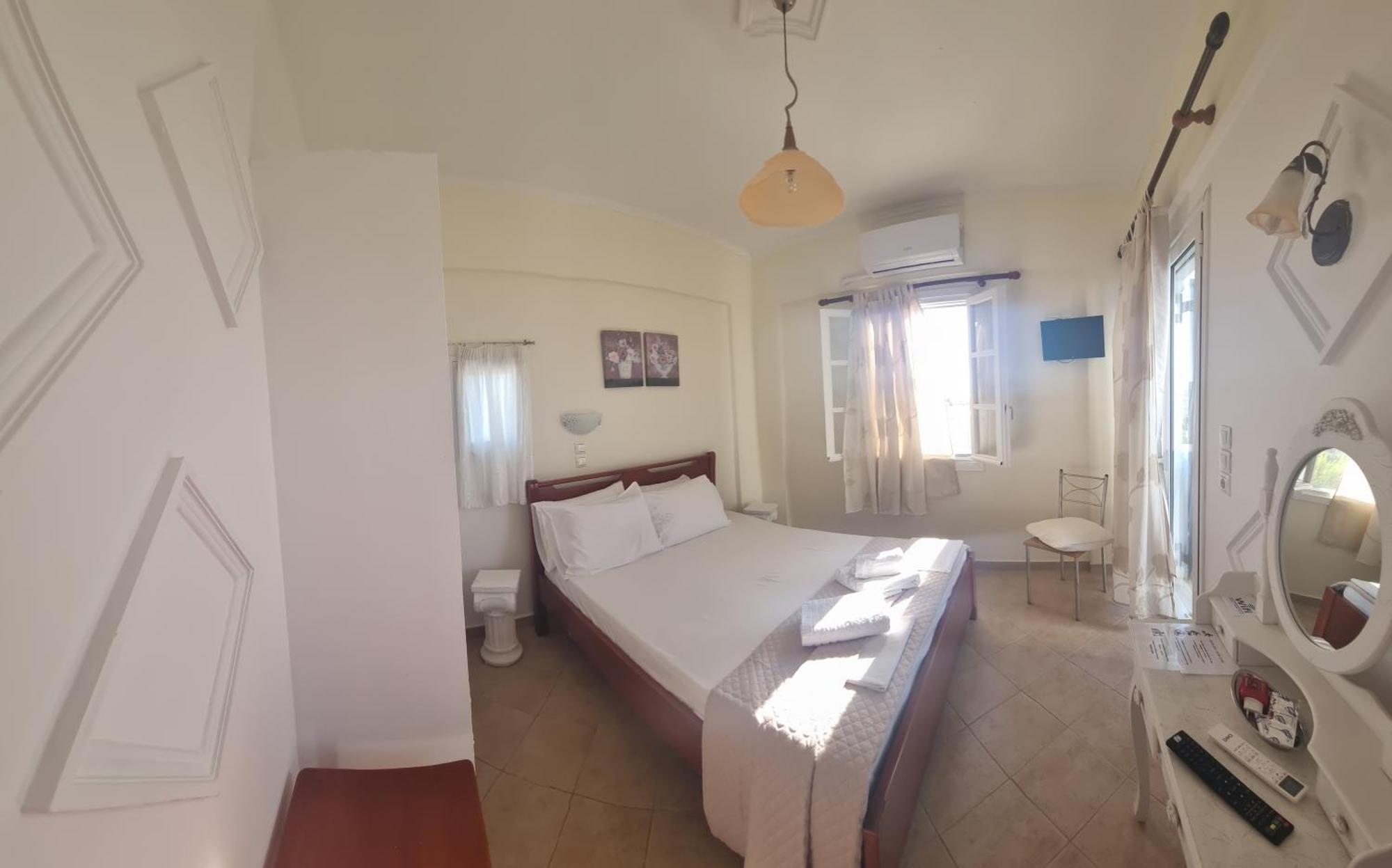 Sophi'S L Studios & Apartments Agia Anna  Exterior foto