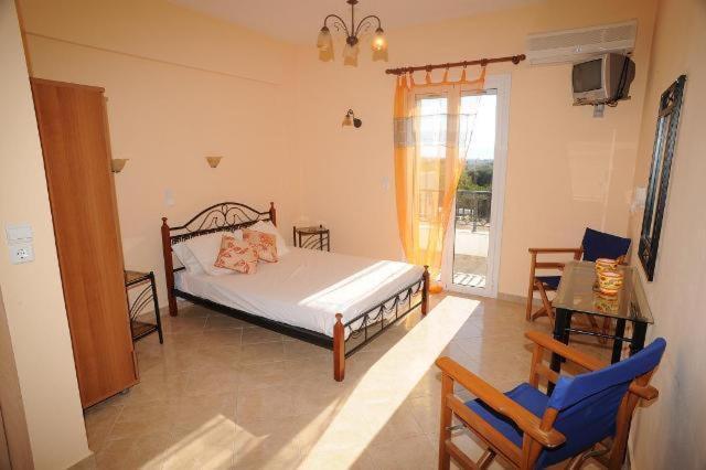 Sophi'S L Studios & Apartments Agia Anna  Exterior foto